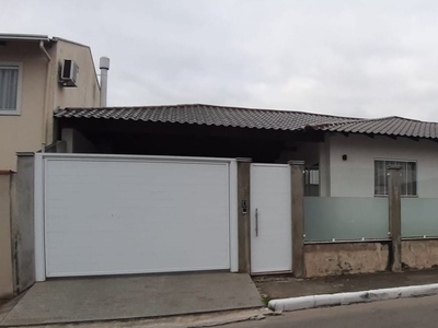 Casa em Cordeiros, Itajaí/SC de 120m² 2 quartos à venda por R$ 689.000,00