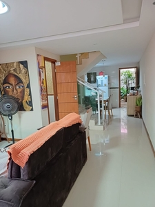 Casa em Sol e Mar, Macaé/RJ de 180m² 3 quartos à venda por R$ 494.000,00