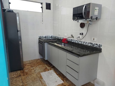 Apartamento com 3 Quartos e 2 banheiros à Venda, 120 m² por R$ 350.000