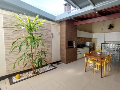 Casa em Jardim Europa, Goiânia/GO de 145m² 3 quartos à venda por R$ 659.100,00
