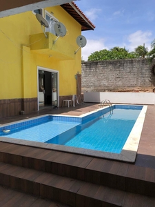 Casa de Praia em Vilas do Atlântico 4/4 piscina