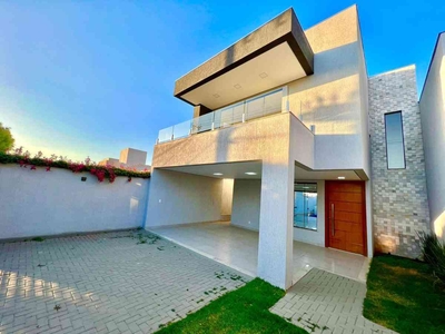 Casa em Condomínio com 3 quartos à venda no Condomínio Trilhas do Sol, 290m²