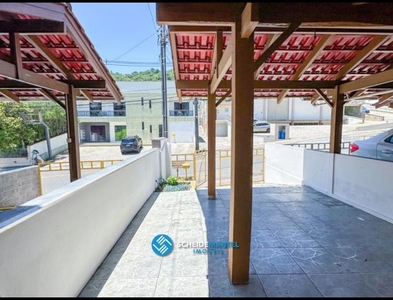 Casa no Bairro Velha em Blumenau com 2 Dormitórios e 100 m²