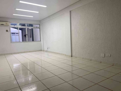 Sala para alugar no bairro Setor Bueno, 24m²