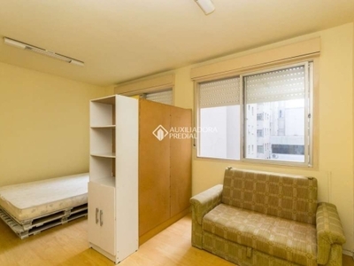 Apartamento com 1 quarto para alugar na DUQUE DE CAXIAS, 1284, Centro Histórico, Porto Alegre, 31 m2 por R$ 890