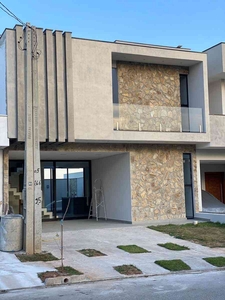 Casa em Condomínio com 3 quartos à venda no bairro Cajuru do Sul, 160m²