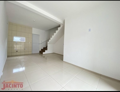 Casa no Bairro Itoupava Central em Blumenau com 2 Dormitórios e 65.7 m²