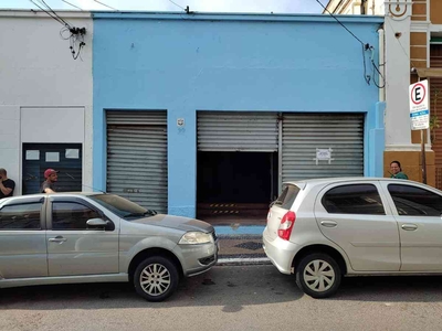 Loja para alugar no bairro Centro, 90m²