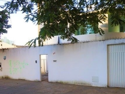 Casa sobrado com 5 quartos - Bairro Setor Central em Goiânia