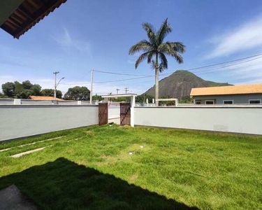 Casa de condomínio com 2 quartos (1 suite) quintal e segurança - Itaipuaçu
