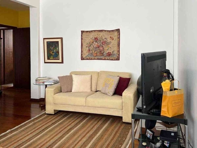 Apartamento com 3 quartos à venda no bairro Sion, 140m²