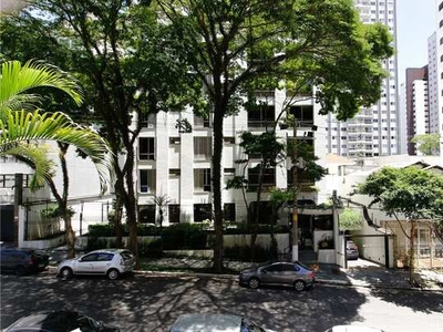 Apartamento Padrão, 4 dormitórios na Rua Rodrigo Cláudio