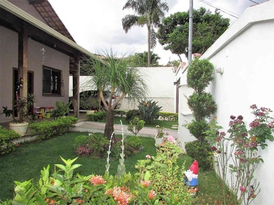 Casa com 4 quartos à venda no bairro Bandeirantes (pampulha), 306m²