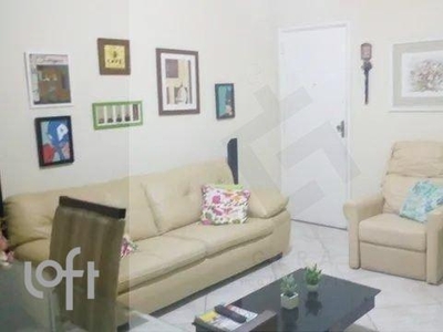 Apartamento à venda em Centro com 75 m², 2 quartos