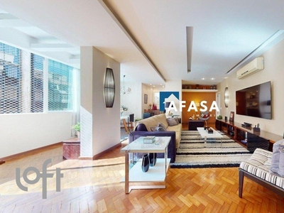 Apartamento à venda em Copacabana com 187 m², 4 quartos, 1 suíte, 1 vaga