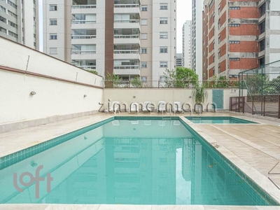 Apartamento à venda em Lapa com 140 m², 4 quartos, 1 suíte, 2 vagas