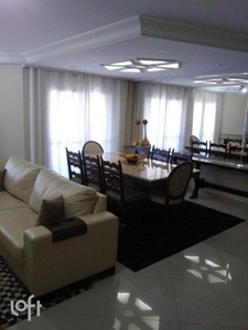 Apartamento à venda em Tatuapé com 137 m², 3 quartos, 1 suíte, 3 vagas