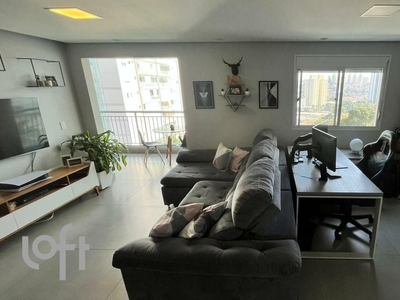 Apartamento à venda em Vila Sônia com 65 m², 2 quartos, 1 suíte, 1 vaga