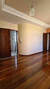Apartamento com 2 quartos à venda no bairro Sagrada Família, 60m²