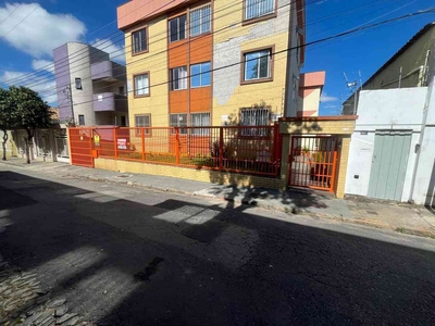 Apartamento com 3 quartos para alugar no bairro Bonfim, 65m²