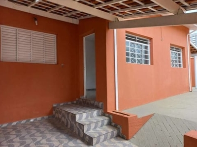 Casa com 2 dormitórios para alugar por r$ 1.600,00/mês - vila jaboticabeira - taubaté/sp