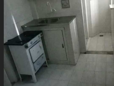Apartamento + condomínio R$1.750,00