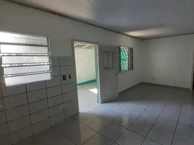 Casa no Bairro Jardim São Pedro com 60m², 2 dormitórios, sala de estar, cozinha, banheiro