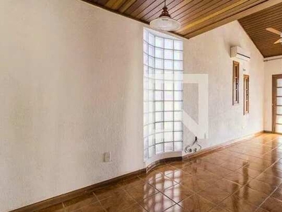 Casa para Aluguel - Jardim Itu-Sabará, 4 Quartos, 220 m2