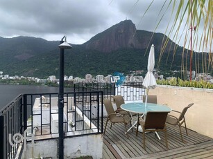 Apartamento à venda em Lagoa com 236 m², 3 quartos, 2 suítes, 2 vagas