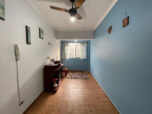 Apartamento em Cidade Ocian, Praia Grande/SP de 53m² 1 quartos para locação R$ 1.400,00/mes