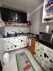 Apartamento em Conjunto Habitacional Presidente Castelo Branco, Carapicuíba/SP de 52m² 2 quartos à venda por R$ 169.000,00