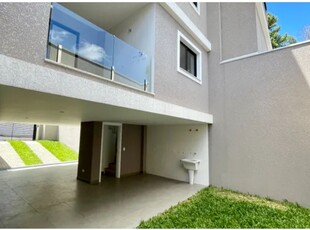Sobrado em Pilarzinho, Curitiba/PR de 180m² 3 quartos à venda por R$ 986.000,00