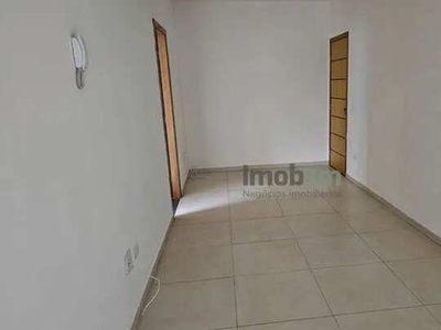 Apartamento com 1 dormitório para alugar, 50 m² por R$ 800/mês - Centro - Londrina/PR