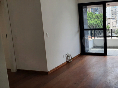 Apartamento com 3 quartos para alugar em Pinheiros - SP