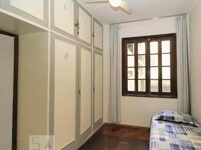 Apartamento frente p/ mar em Copacabana, 3 qts, ar cond, até 8 pessoas - Diária R$430