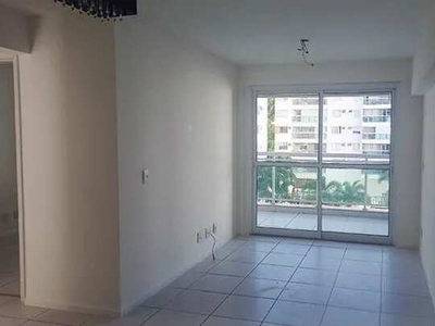 Apartamento para aluguel possui 80 metros quadrados com 3 quartos em Pechincha - Rio de Ja