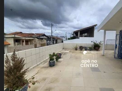 Casa com 3 quartos para locação - Conjunto Manauense