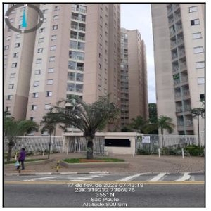 Casa em Jardim Henriqueta, Taboão da Serra/SP de 10m² 3 quartos à venda por R$ 401.800,00