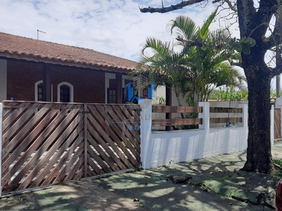 Casa em Vila Loty, Itanhaém/SP de 136m² 3 quartos à venda por R$ 319.000,00