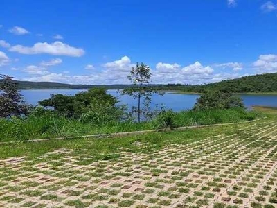 Casa no Lago Corumbá 4 - Condomínio Interlagos