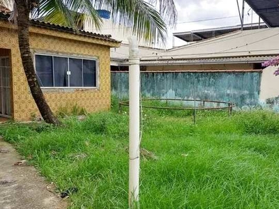 Casa para aluguel possui 115 metros quadrados com 3 quartos