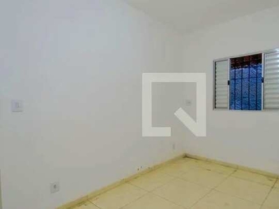 Casa para Aluguel - Vila Rio de Janeiro, 1 Quarto, 30 m2