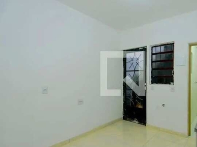 Casa para Aluguel - Vila Rio de Janeiro, 2 Quartos, 20 m2