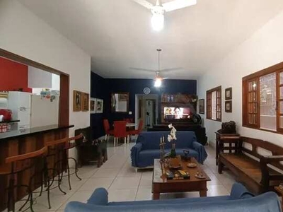 Casa para venda e aluguel em Jardim Carlos Gomes de 180.00m² com 2 Quartos, 2 Suites e 3 G