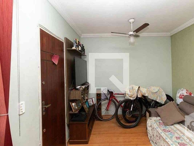 Apartamento com 2 quartos à venda no bairro Vila Clóris, 45m²