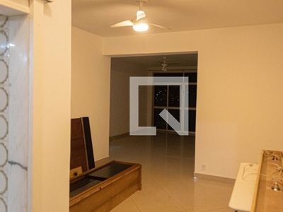 APARTAMENTO no 11º andar com 3 dormitórios e 2 garagens