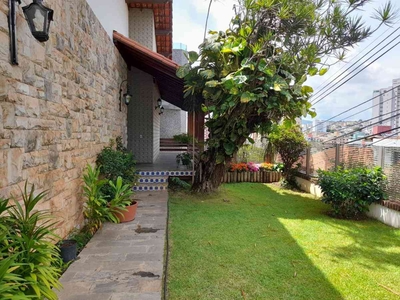 Casa com 3 quartos à venda no bairro Alto Barroca, 600m²