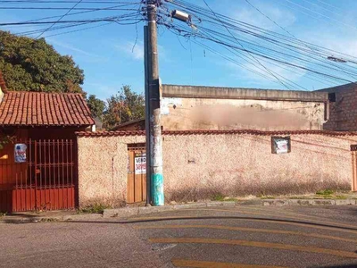 Casa com 3 quartos à venda no bairro São Geraldo, 80m²