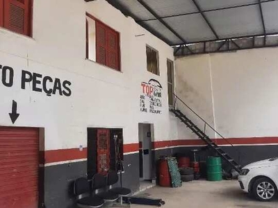 Aluga-se galpao Galpão / depósito com 4 vagas na garagem