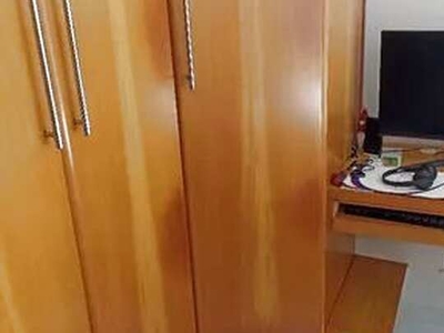 Alugo Apartamento com 3 dormitórios